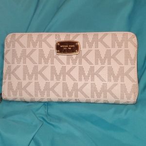 MICHEAL KORS WALLET